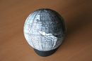 Die Probe aufs Exempel: Globus, gefertigt nach dem Exemplar der Segmentkarte in der UB. Foto: UB